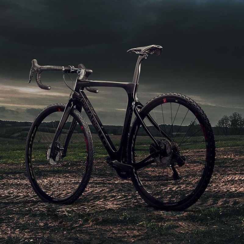 A New Pinarello icon is here... Crossista