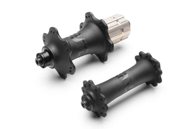 Meet The All New Enve Carbon Road Hub