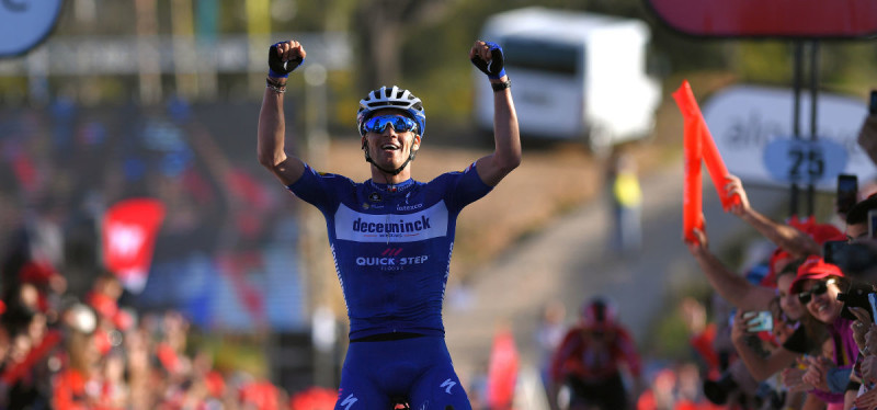 Zdenek Stybar Seals the Win on Alto do Malhão