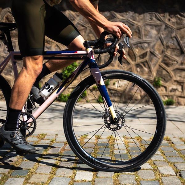 SES 3.4 AR Disc - The Modern Road Wheel Defined