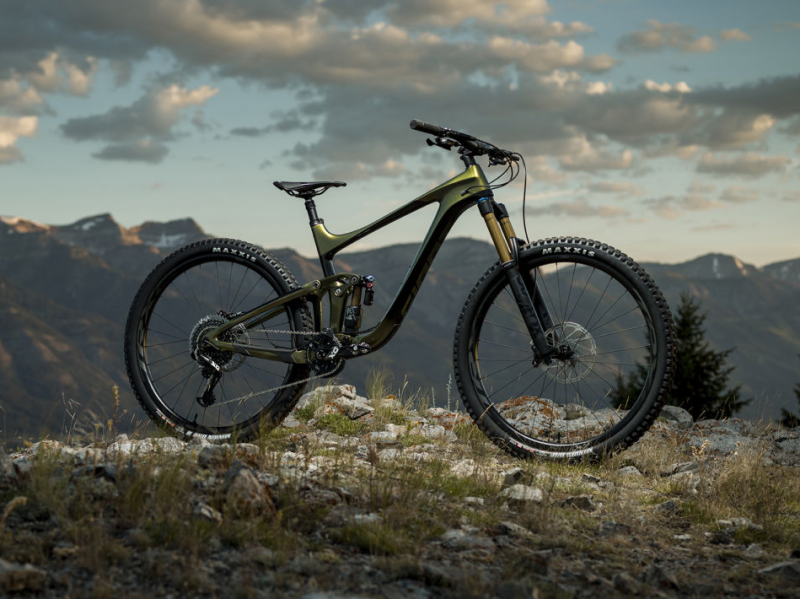 Giant Launches New Reign 29 Enduro Bikes!