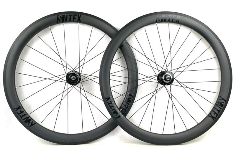 New Santafixie Carbon Wheels. Lightweight, Very Lightweight