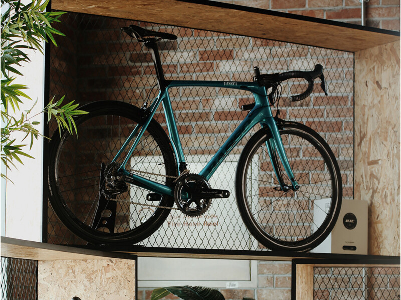 Basso Flagship Store - Dubai Airwerks Cafè