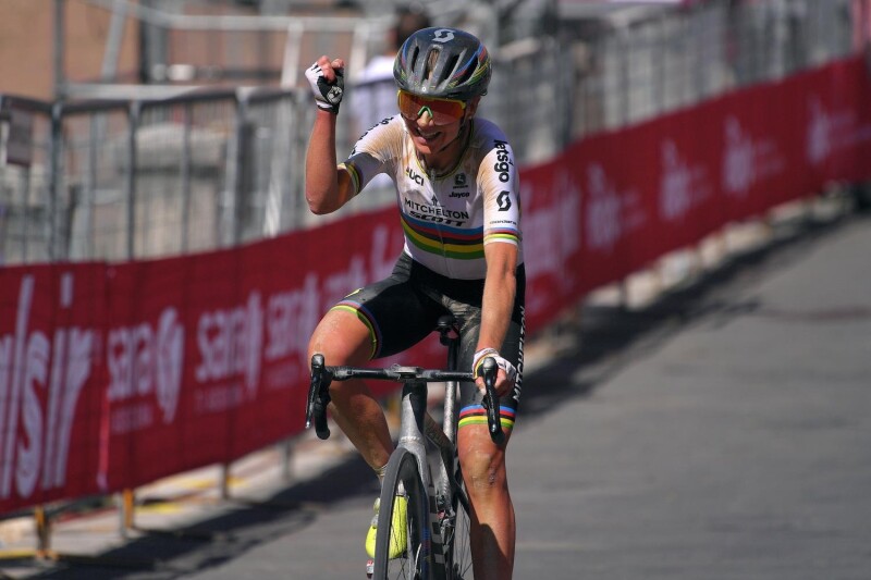 Van Vleuten Continues Winning Streak with Stunning Strade Bianche Victory