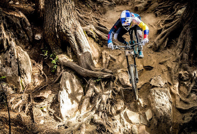 Giant Factory Off-Road Team Charges Into 2018 Season