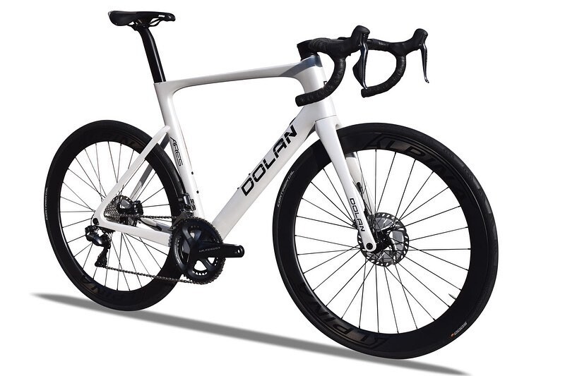 Dolan Ares - Perfect Match of Performance and Style