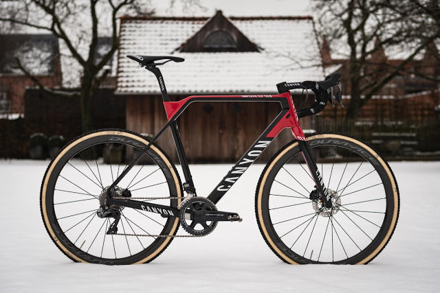 Beobank-Coredon & Mathieu Van Der Poel Ride Canyon