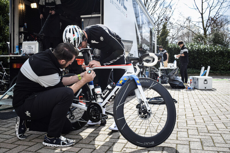 Team Qhubeka ASSOS Partners Up with On