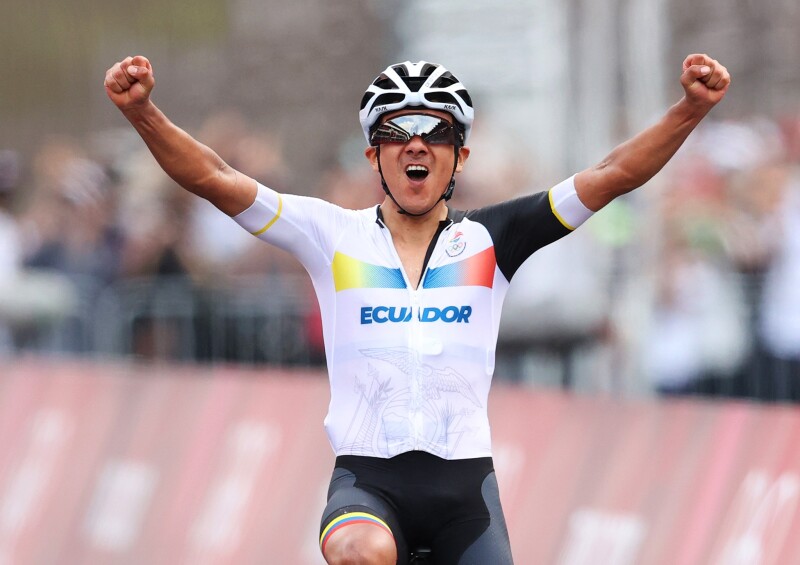 Carapaz Charges to Road Race Gold