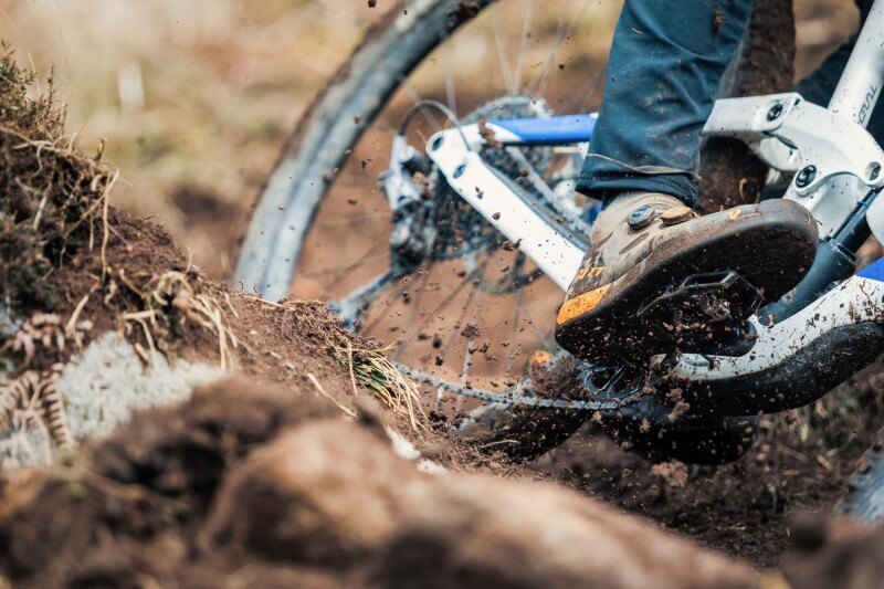 Acros: "We're Proud to Present Our First Clipless Pedal!"