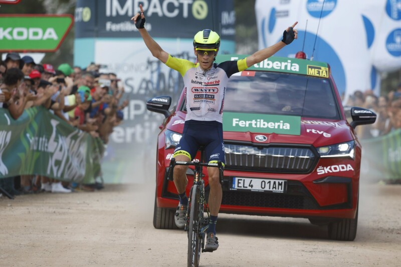 Louis Meintjes Wins on Las Praeres