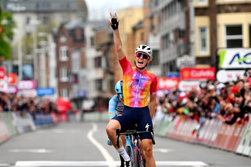 Demi Vollering Realises Ardennes Trilogy with Win in Liege