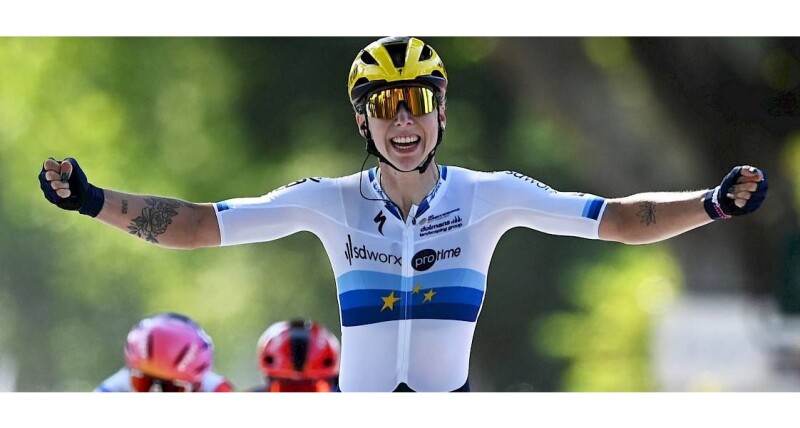 Lorena Wiebes wins after convincing sprint, yellow jersey wearer Lotte Kopecky third