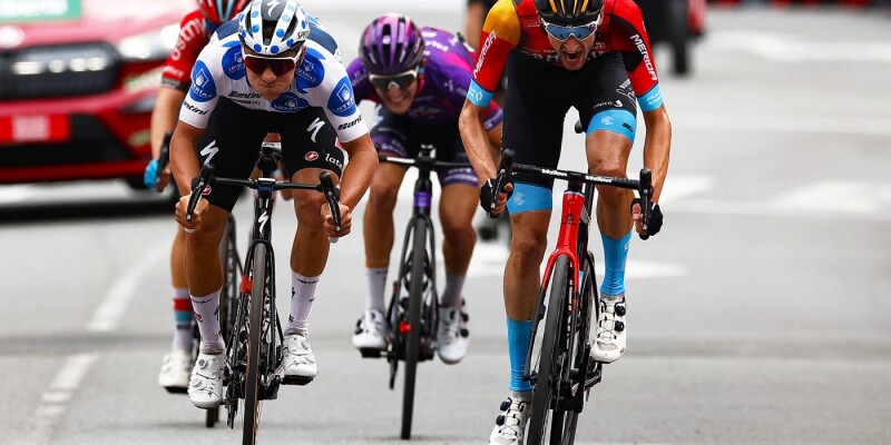 Wout Poels Out-sprints his Rivals to Win Stage 20 of La Vuelta