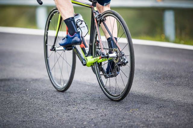 Shimano Revamps Road Performance Footwear